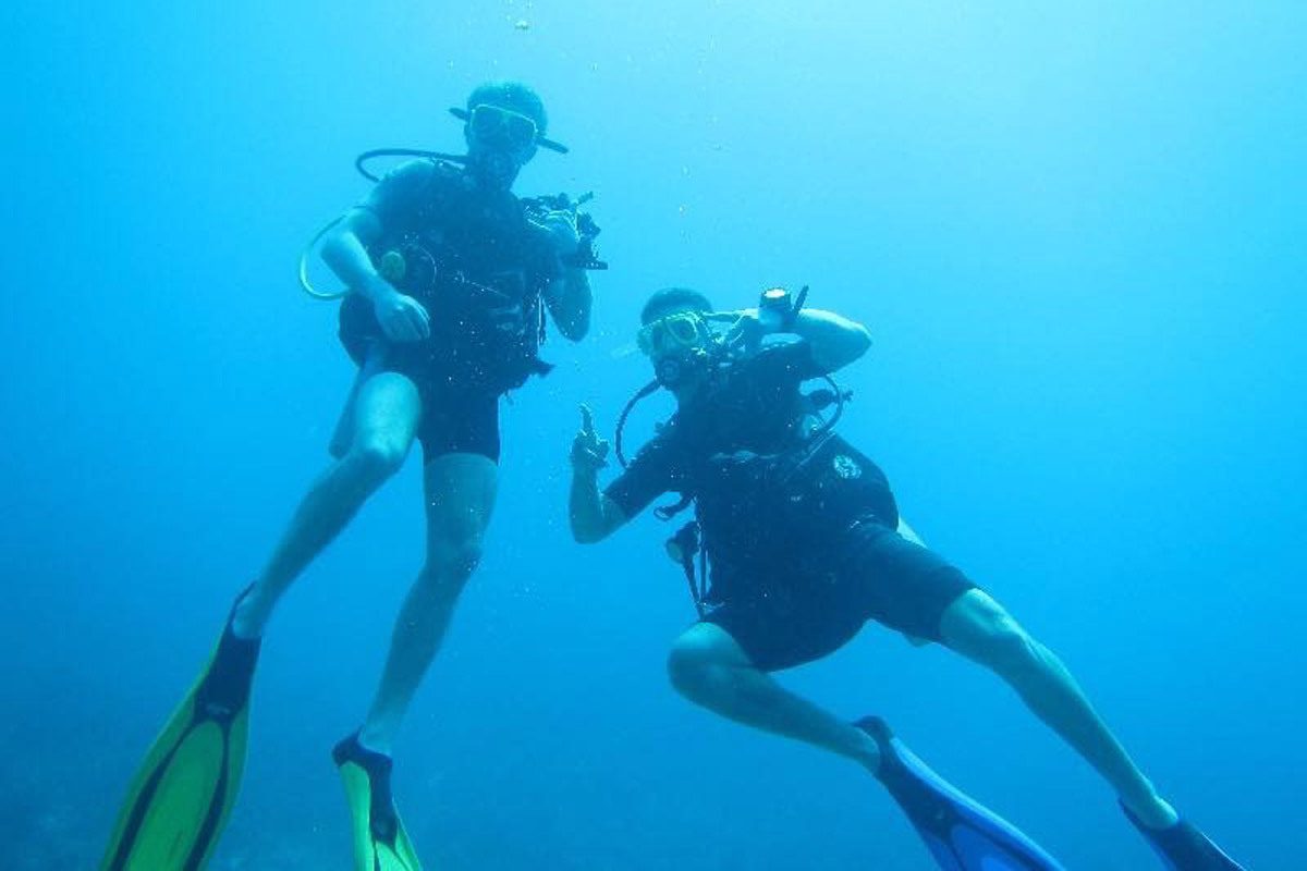 Nelson Moen scuba diving